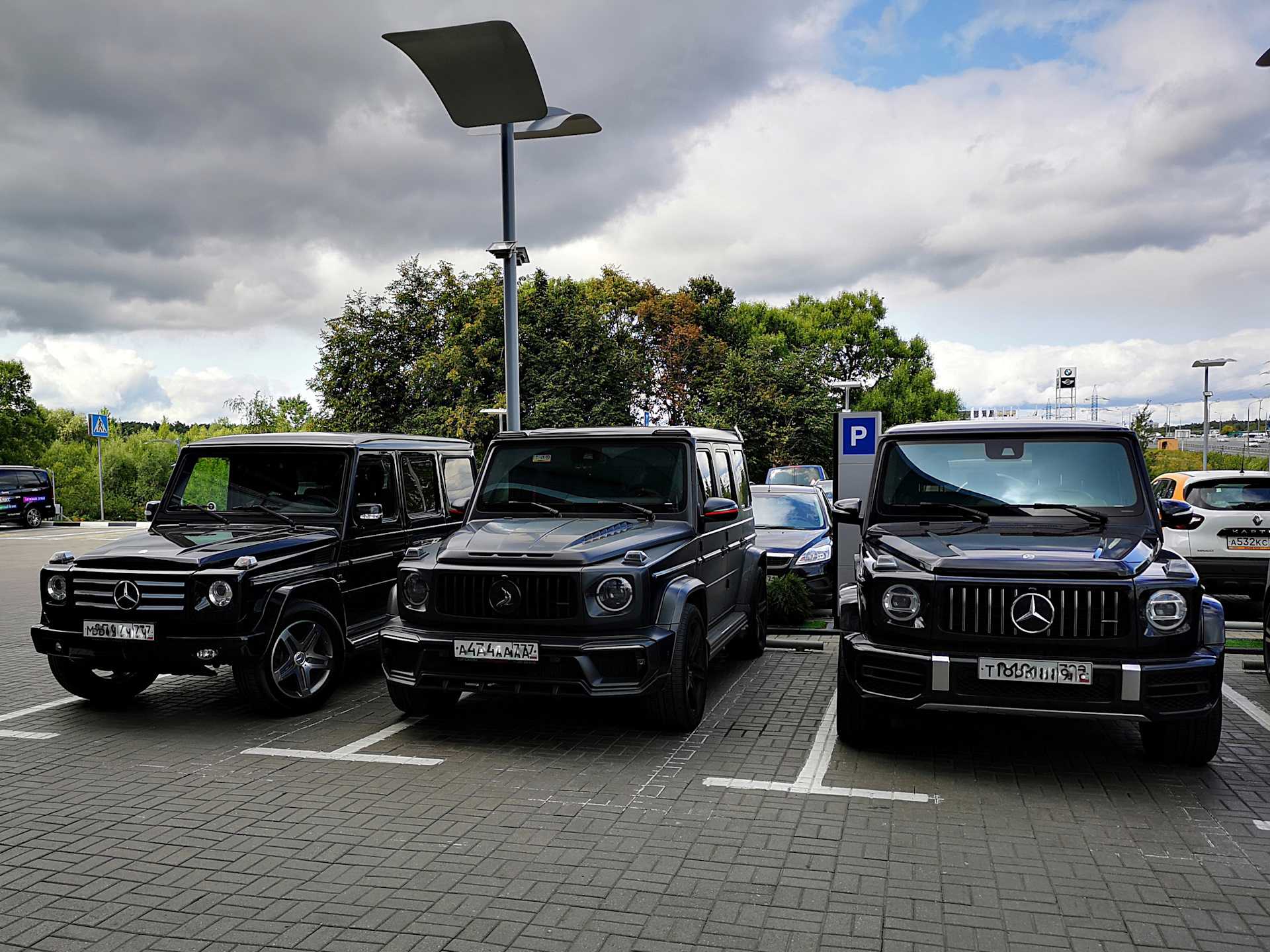 Mercedes g-class w460