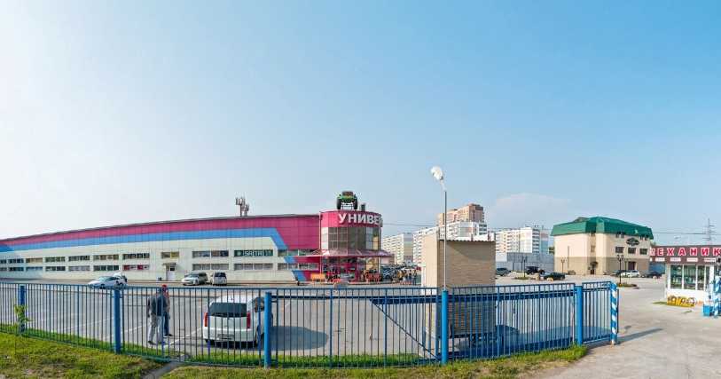 Автозапчасти на индустриальной улице