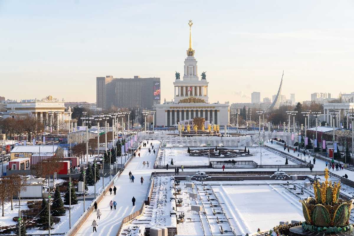 Можно ли заехать на территорию вднх на такси?