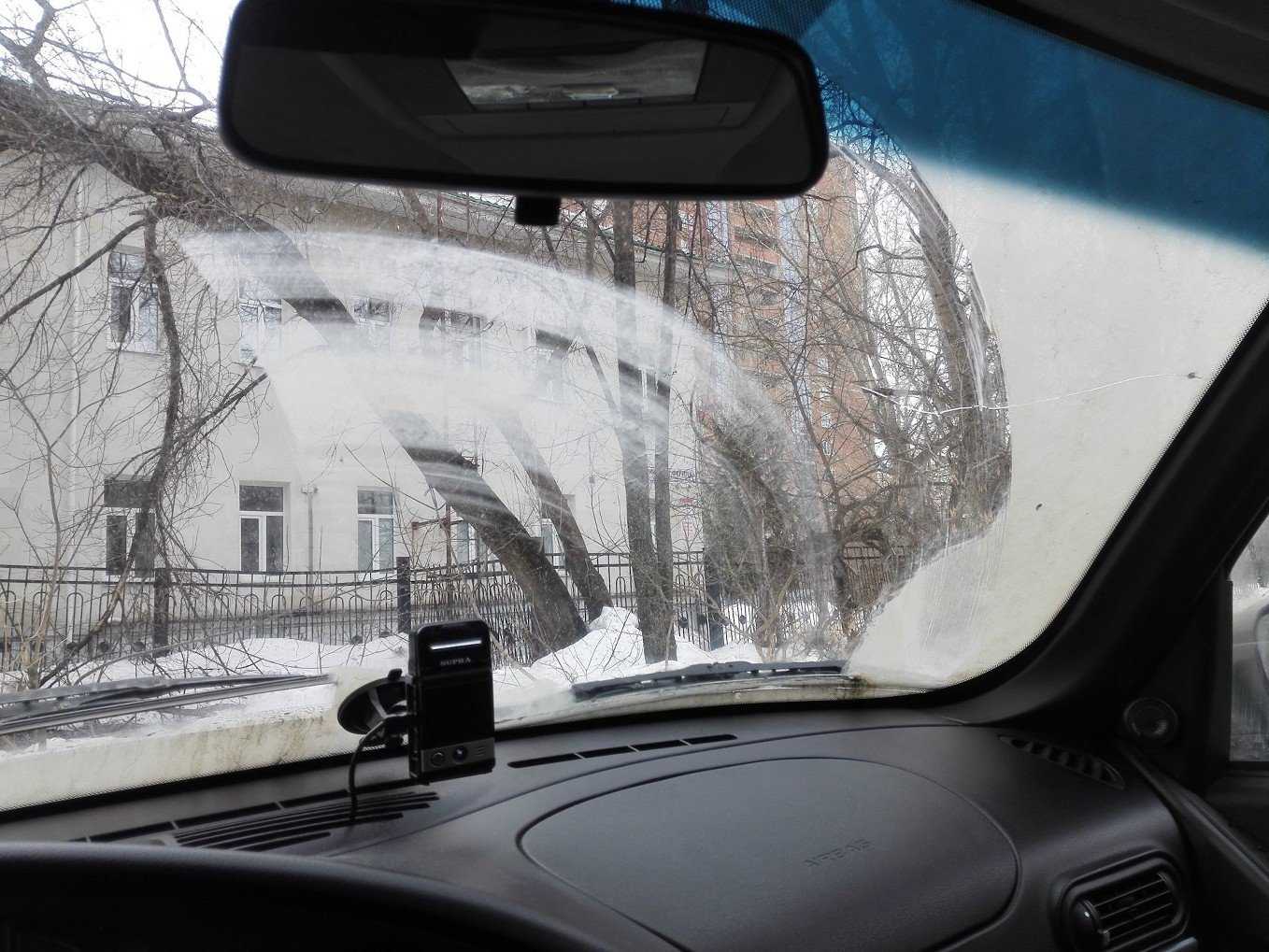 Скрипят дворники по стеклу: что делать?